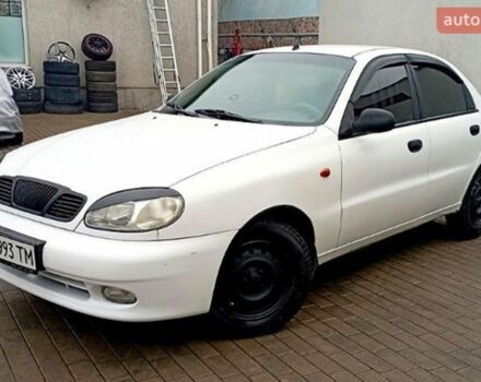 Белый Дэу Ланос, объемом двигателя 1.5 л и пробегом 308 тыс. км за 1300 $, фото 1 на Automoto.ua