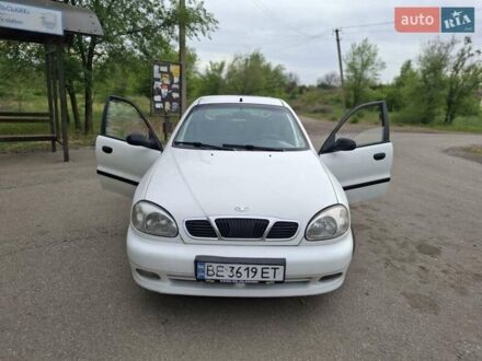 Дэу Ланос 2004 в Кривом Роге на Automoto.ua Белый Дэу Ланос, объемом двигателя 1.5 л и пробегом 220 тыс. км за 1800 $, фото 1 на Automoto.ua