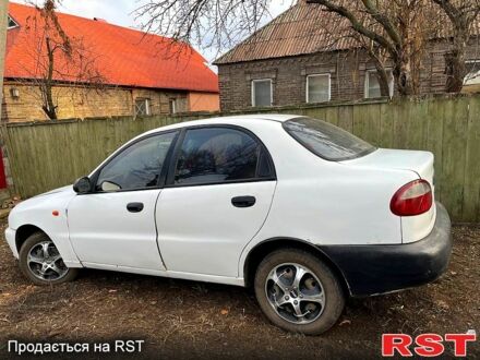 Деу Ланос 2004 у Краматорске на Automoto.ua Білий Деу Ланос, об'ємом двигуна 15 л та пробігом 200 тис. км за 1200 $, фото 1 на Automoto.ua