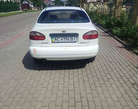 Белый Дэу Ланос, объемом двигателя 1.5 л и пробегом 260 тыс. км за 2300 $, фото 1 на Automoto.ua