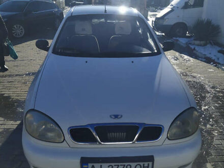 Деу Ланос 2004 у Чернівцях на Automoto.ua Білий Деу Ланос, об'ємом двигуна 1.5 л та пробігом 115 тис. км за 2800 $, фото 1 на Automoto.ua