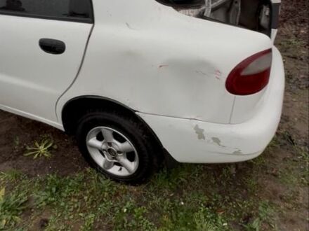 Білий Деу Ланос, об'ємом двигуна 1.5 л та пробігом 1 тис. км за 900 $, фото 1 на Automoto.ua