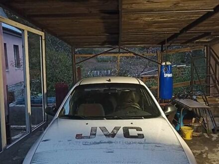 Білий Деу Ланос, об'ємом двигуна 1.5 л та пробігом 270 тис. км за 2000 $, фото 1 на Automoto.ua