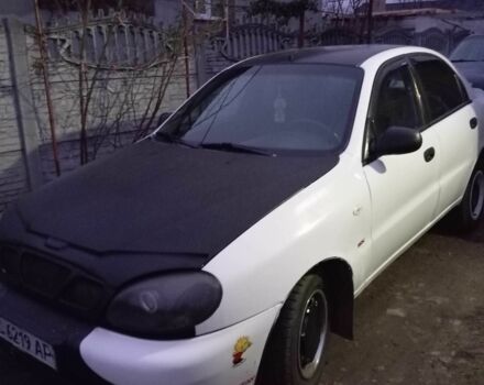 Белый Дэу Ланос, объемом двигателя 1.5 л и пробегом 480 тыс. км за 2000 $, фото 1 на Automoto.ua