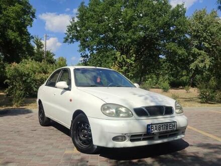 Деу Ланос 2005 у Кропивницькому (Кіровограді) на Automoto.ua Білий Деу Ланос, об'ємом двигуна 1.5 л та пробігом 120 тис. км за 1600 $, фото 1 на Automoto.ua