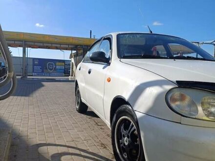Деу Ланос 2006 у Новояворівськ на Automoto.ua Білий Деу Ланос, об'ємом двигуна 1.5 л та пробігом 310 тис. км за 2200 $, фото 1 на Automoto.ua