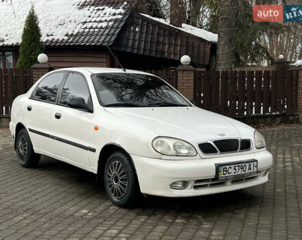 Белый Дэу Ланос, объемом двигателя 1.5 л и пробегом 310 тыс. км за 1250 $, фото 1 на Automoto.ua