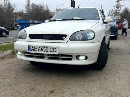 Дэу Ланос 2006 в Николаеве на Automoto.ua Белый Дэу Ланос, объемом двигателя 1.5 л и пробегом 260 тыс. км за 3000 $, фото 1 на Automoto.ua