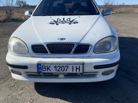 Деу Ланос 2006 у Здолбунове на Automoto.ua Білий Деу Ланос, об'ємом двигуна 1.5 л та пробігом 323 тис. км за 1650 $, фото 1 на Automoto.ua