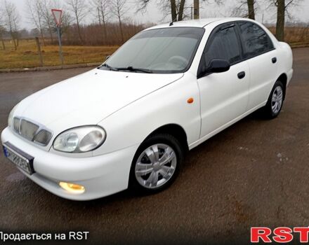 Белый Дэу Ланос, объемом двигателя 1.5 л и пробегом 230 тыс. км за 2750 $, фото 1 на Automoto.ua