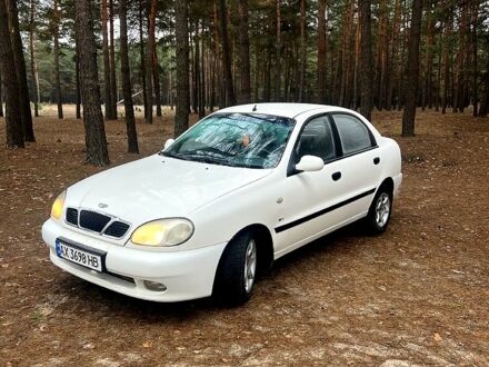 Белый Дэу Ланос, объемом двигателя 1.6 л и пробегом 205 тыс. км за 1700 $, фото 1 на Automoto.ua