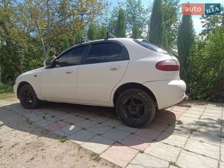 Белый Дэу Ланос, объемом двигателя 1.5 л и пробегом 275 тыс. км за 1700 $, фото 1 на Automoto.ua