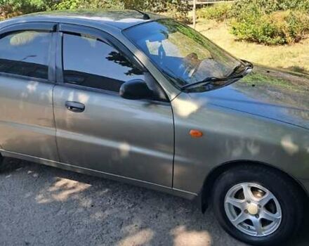 Бежевый Дэу Ланос, объемом двигателя 1.5 л и пробегом 115 тыс. км за 3900 $, фото 3 на Automoto.ua