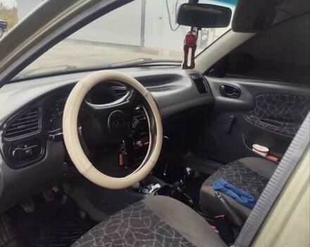 Деу Ланос 2002 у Теплике на Automoto.ua Бежевий Деу Ланос, об'ємом двигуна 1.5 л та пробігом 260 тис. км за 1650 $, фото 1 на Automoto.ua