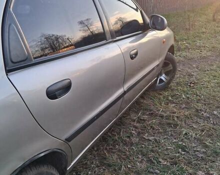 Бежевый Дэу Ланос, объемом двигателя 1.3 л и пробегом 170 тыс. км за 2200 $, фото 2 на Automoto.ua