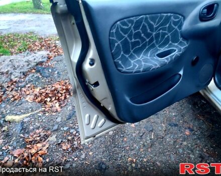 Бежевый Дэу Ланос, объемом двигателя 1.5 л и пробегом 330 тыс. км за 1600 $, фото 7 на Automoto.ua