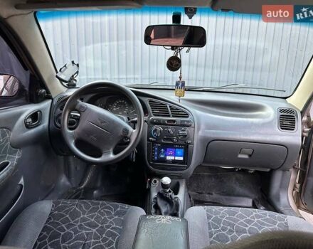 Бежевий Деу Ланос, об'ємом двигуна 1.6 л та пробігом 337 тис. км за 3200 $, фото 11 на Automoto.ua
