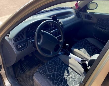 Бежевый Дэу Ланос, объемом двигателя 1.6 л и пробегом 130 тыс. км за 3300 $, фото 6 на Automoto.ua