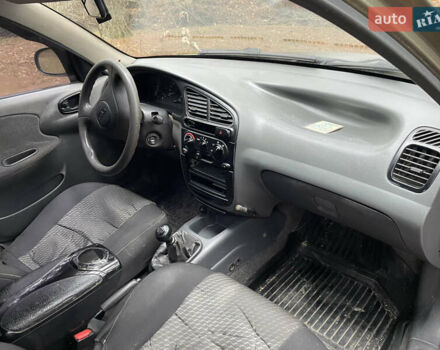 Бежевий Деу Ланос, об'ємом двигуна 1.5 л та пробігом 183 тис. км за 2000 $, фото 8 на Automoto.ua