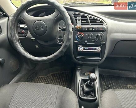 Бежевий Деу Ланос, об'ємом двигуна 1.5 л та пробігом 167 тис. км за 2500 $, фото 5 на Automoto.ua