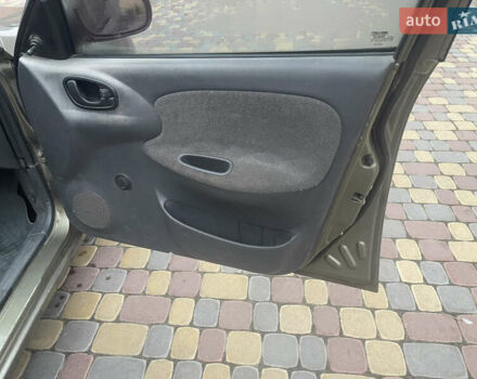 Бежевый Дэу Ланос, объемом двигателя 1.5 л и пробегом 777 тыс. км за 900 $, фото 10 на Automoto.ua