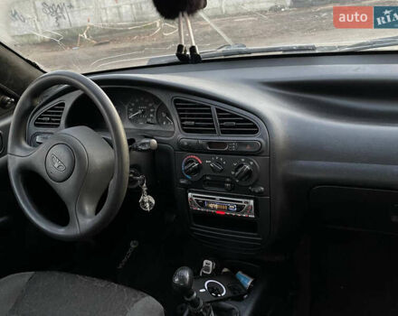 Бежевый Дэу Ланос, объемом двигателя 1.3 л и пробегом 150 тыс. км за 900 $, фото 5 на Automoto.ua