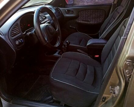 Бежевый Дэу Ланос, объемом двигателя 1.3 л и пробегом 210 тыс. км за 1950 $, фото 3 на Automoto.ua