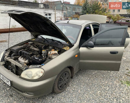 Бежевый Дэу Ланос, объемом двигателя 1.5 л и пробегом 155 тыс. км за 2100 $, фото 4 на Automoto.ua