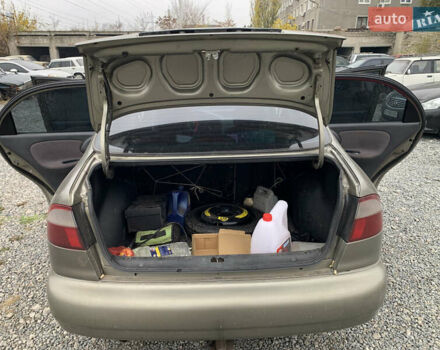 Бежевый Дэу Ланос, объемом двигателя 1.5 л и пробегом 155 тыс. км за 2100 $, фото 2 на Automoto.ua