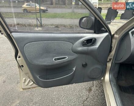 Бежевий Деу Ланос, об'ємом двигуна 1.5 л та пробігом 172 тис. км за 1750 $, фото 7 на Automoto.ua