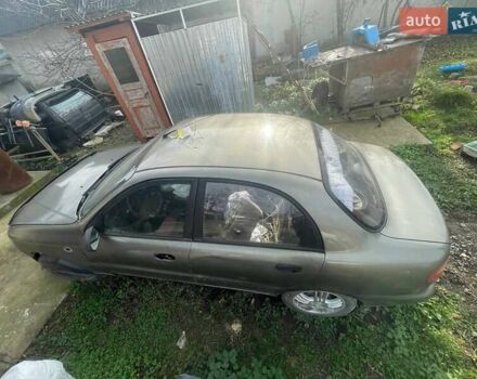 Бежевый Дэу Ланос, объемом двигателя 1.39 л и пробегом 226 тыс. км за 800 $, фото 5 на Automoto.ua