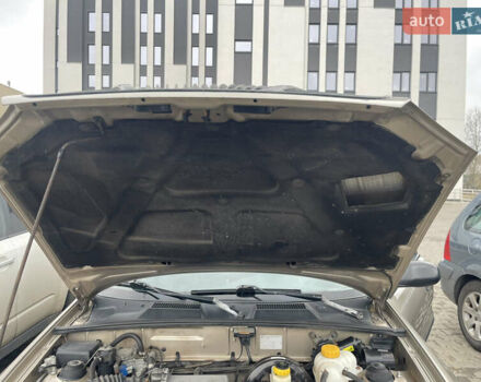 Бежевый Дэу Ланос, объемом двигателя 1.5 л и пробегом 207 тыс. км за 3400 $, фото 4 на Automoto.ua