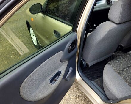 Бежевый Дэу Ланос, объемом двигателя 1.5 л и пробегом 220 тыс. км за 2750 $, фото 7 на Automoto.ua