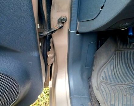 Бежевый Дэу Ланос, объемом двигателя 1.4 л и пробегом 188 тыс. км за 2000 $, фото 4 на Automoto.ua