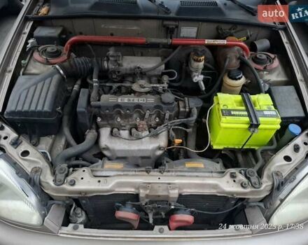 Дэу Ланос 2008 в Киеве на Automoto.ua Бежевый Дэу Ланос, объемом двигателя 1.5 л и пробегом 165 тыс. км за 2700 $, фото 8 на Automoto.ua