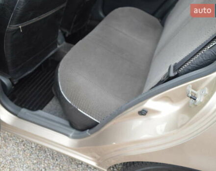 Бежевый Дэу Ланос, объемом двигателя 1.5 л и пробегом 268 тыс. км за 2900 $, фото 11 на Automoto.ua