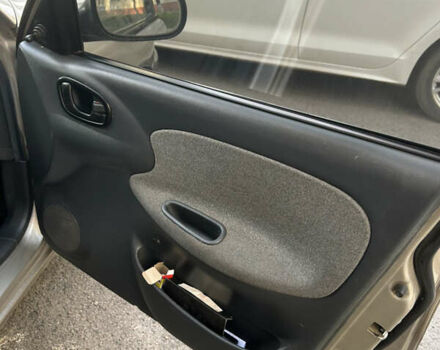 Бежевый Дэу Ланос, объемом двигателя 1.5 л и пробегом 300 тыс. км за 1950 $, фото 9 на Automoto.ua