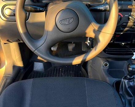 Бежевий Деу Ланос, об'ємом двигуна 1.5 л та пробігом 74 тис. км за 3100 $, фото 3 на Automoto.ua