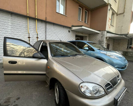 Бежевый Дэу Ланос, объемом двигателя 1.5 л и пробегом 300 тыс. км за 1950 $, фото 3 на Automoto.ua