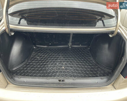 Бежевый Дэу Ланос, объемом двигателя 1.5 л и пробегом 207 тыс. км за 3400 $, фото 8 на Automoto.ua