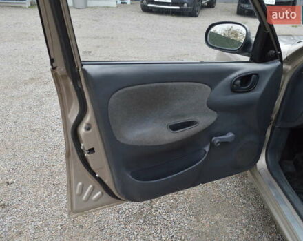 Бежевый Дэу Ланос, объемом двигателя 1.5 л и пробегом 268 тыс. км за 2900 $, фото 5 на Automoto.ua