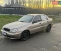 Бежевый Дэу Ланос, объемом двигателя 0 л и пробегом 200 тыс. км за 2000 $, фото 2 на Automoto.ua