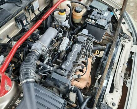 Бежевый Дэу Ланос, объемом двигателя 1.5 л и пробегом 180 тыс. км за 2200 $, фото 4 на Automoto.ua