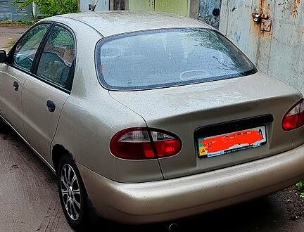 Дэу Ланос 2007 в Киеве на Automoto.ua Бежевый Дэу Ланос, объемом двигателя 1.5 л и пробегом 148 тыс. км за 2200 $, фото 1 на Automoto.ua