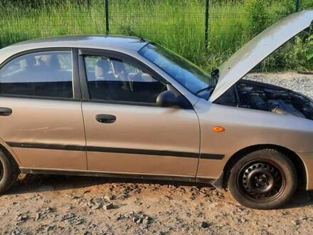 Деу Ланос 2008 у Львові на Automoto.ua Бежевий Деу Ланос, об'ємом двигуна 1.6 л та пробігом 165 тис. км за 2000 $, фото 1 на Automoto.ua