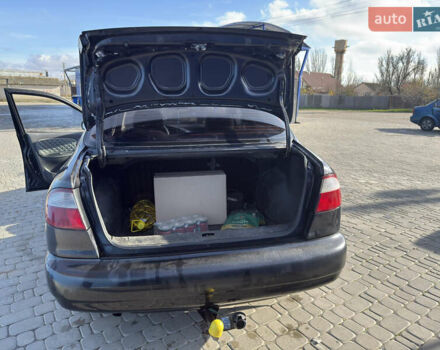 Чорний Деу Ланос, об'ємом двигуна 1.5 л та пробігом 201 тис. км за 1700 $, фото 4 на Automoto.ua