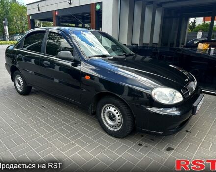 Черный Дэу Ланос, объемом двигателя 1.6 л и пробегом 120 тыс. км за 3000 $, фото 1 на Automoto.ua