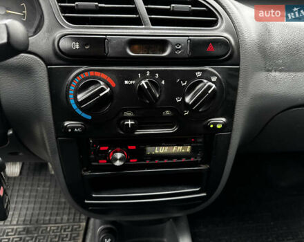 Чорний Деу Ланос, об'ємом двигуна 1.5 л та пробігом 220 тис. км за 2199 $, фото 16 на Automoto.ua