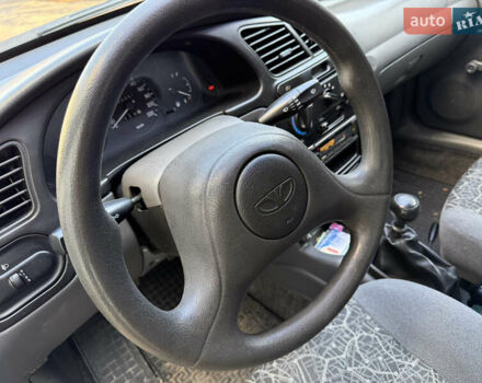 Черный Дэу Ланос, объемом двигателя 1.5 л и пробегом 100 тыс. км за 2900 $, фото 18 на Automoto.ua