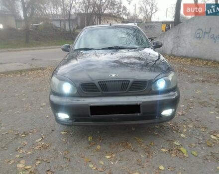 Черный Дэу Ланос, объемом двигателя 1.5 л и пробегом 200 тыс. км за 1550 $, фото 1 на Automoto.ua